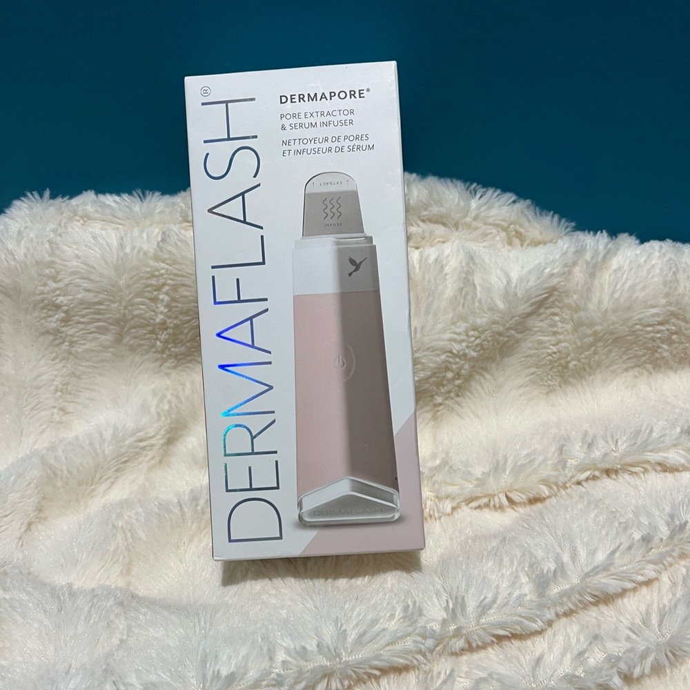 DERMAFLASH Pore Extractor and Serum Infuser